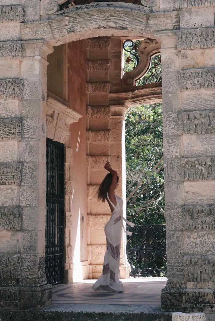Mira™ | Lace Maxi Dress