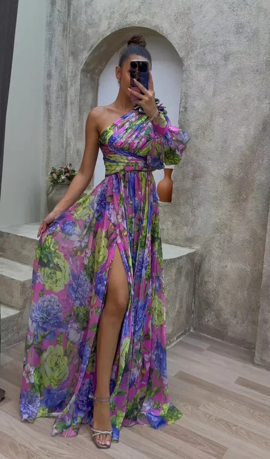 Mckenzie™ | Stunning Flowing Gown