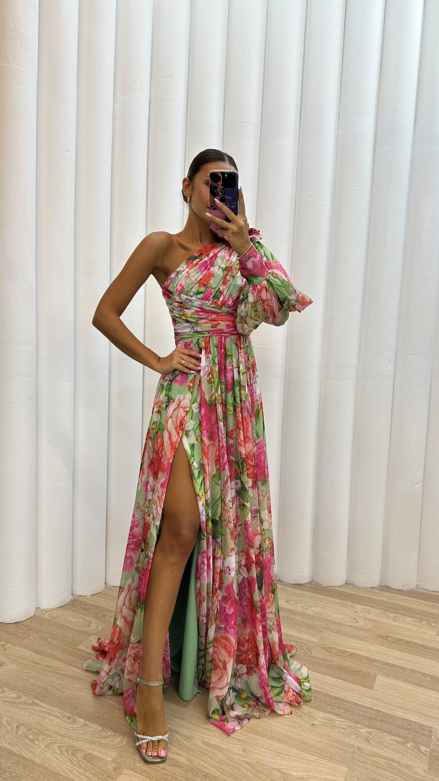 Mckenzie™ | Stunning Flowing Gown