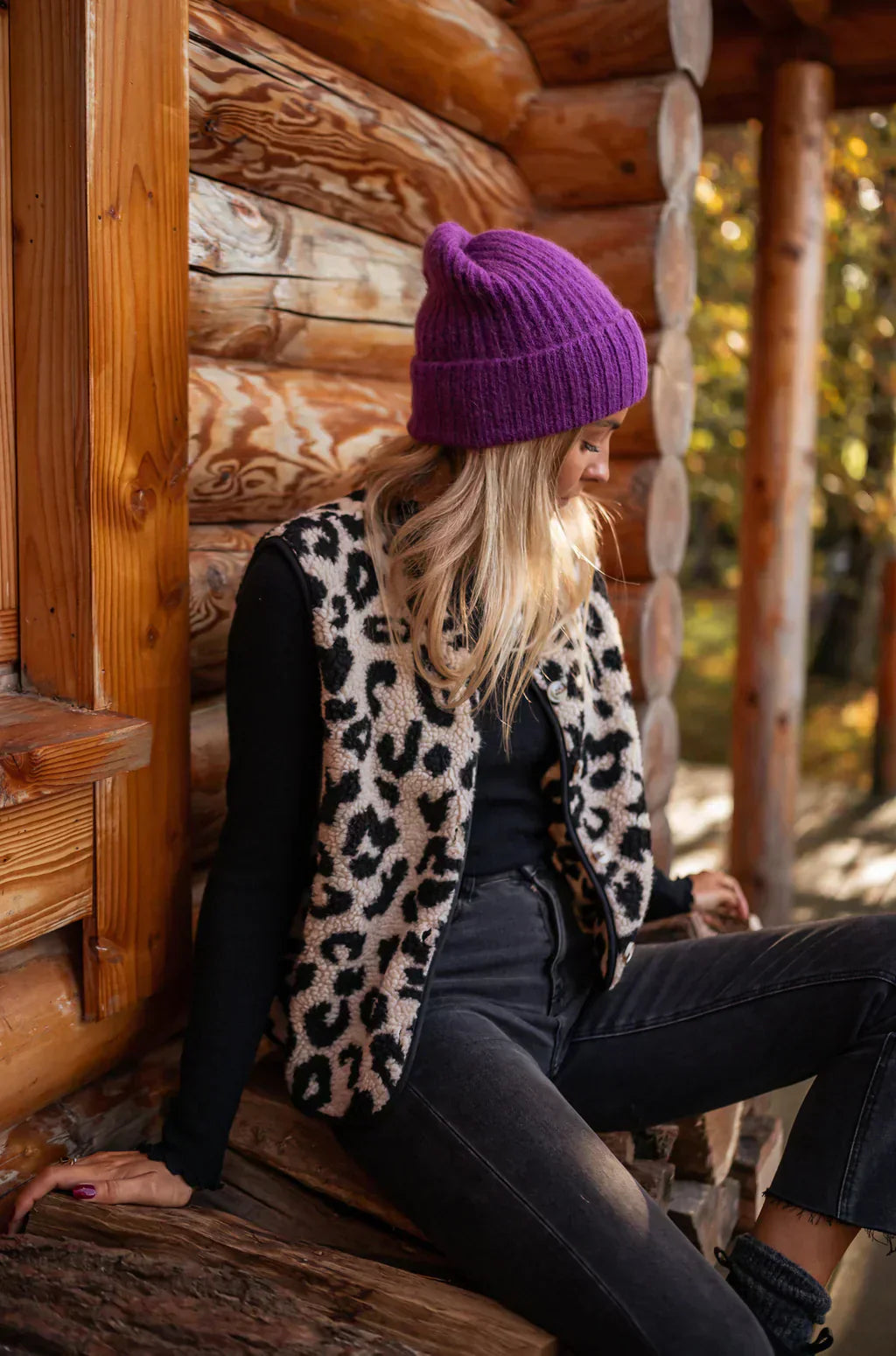 Astrd™ | Leopard Knitted Vest