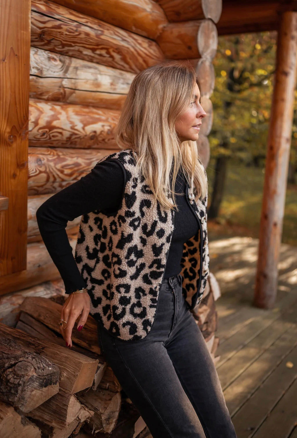 Astrd™ | Leopard Knitted Vest