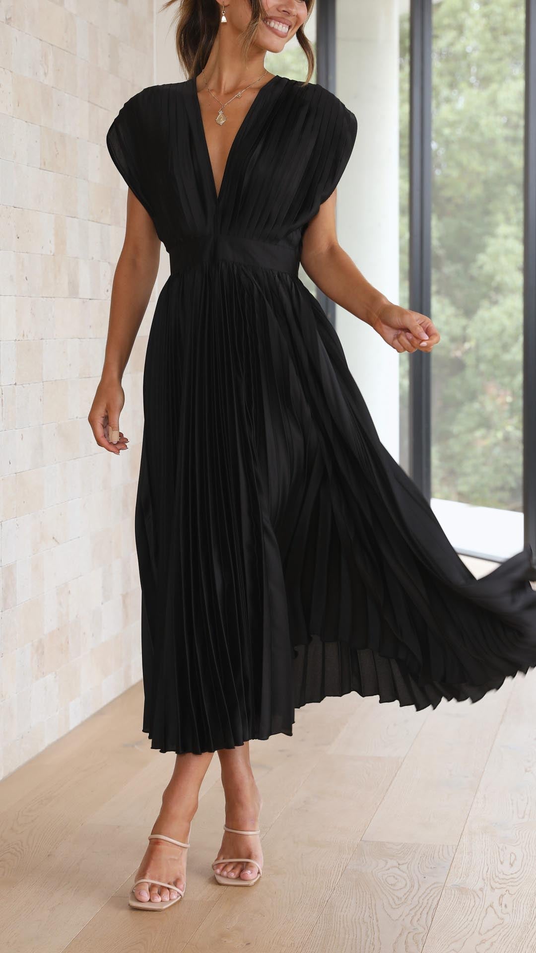 Stellar™ | Pleated Maxi Dress