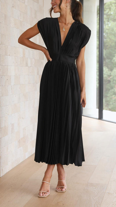 Stellar™ | Pleated Maxi Dress