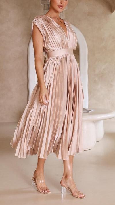 Stellar™ | Pleated Maxi Dress