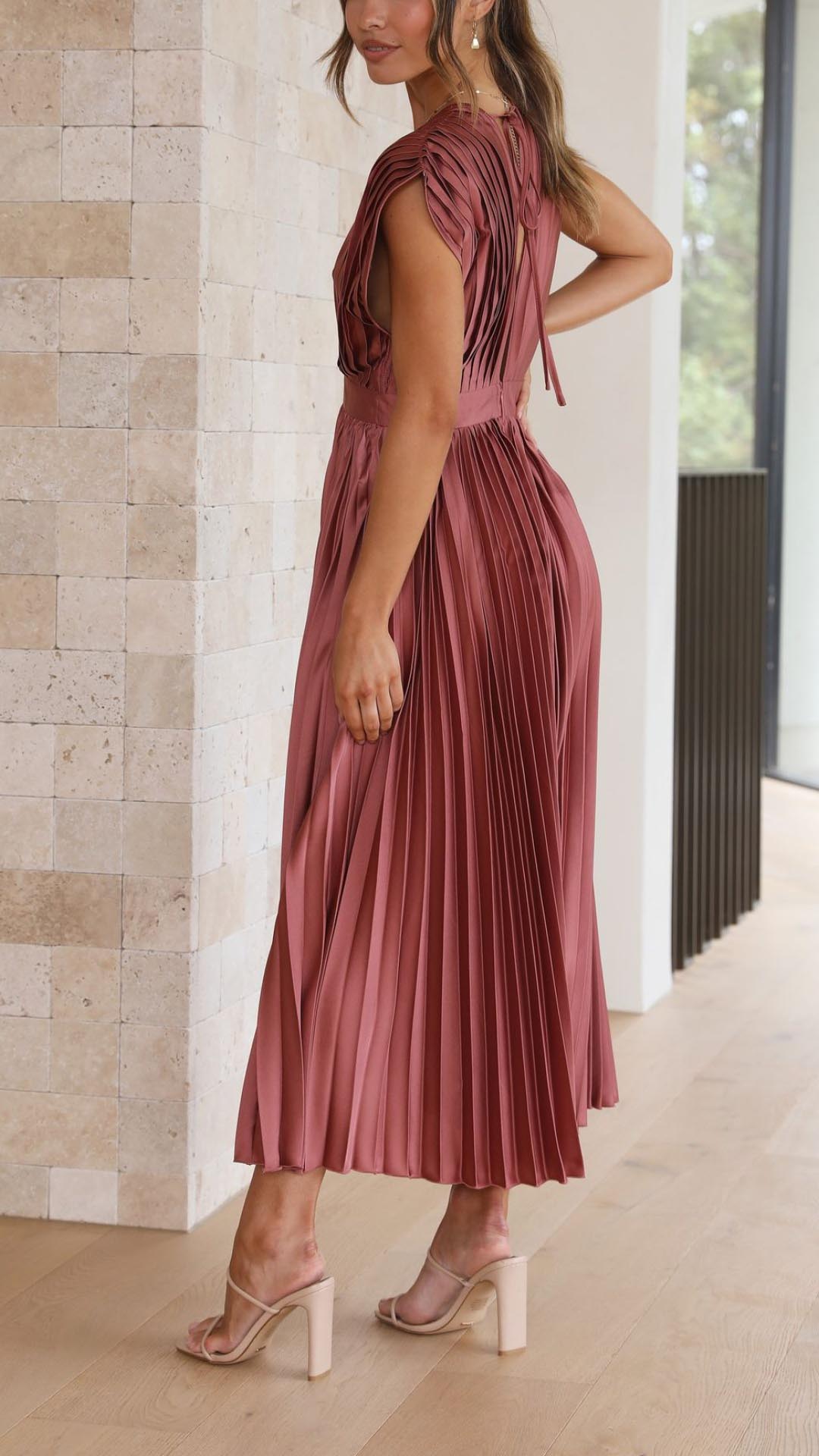 Stellar™ | Pleated Maxi Dress